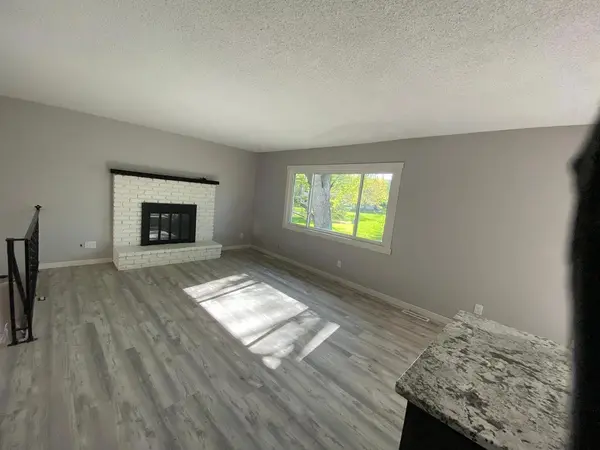 2817 Flag AVE N, New Hope, MN 55427