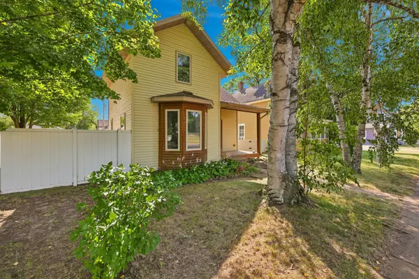 614 N 8th ST, Brainerd, MN 56401