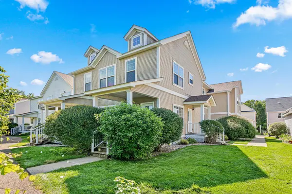 2917 Hemingway DR, Chaska, MN 55318