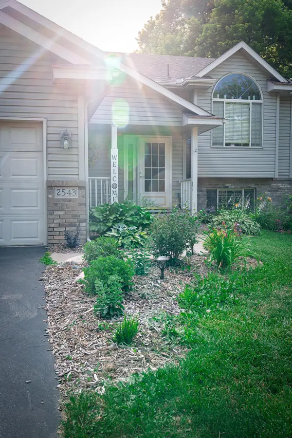 2543 Cypress ST, Maplewood, MN 55109