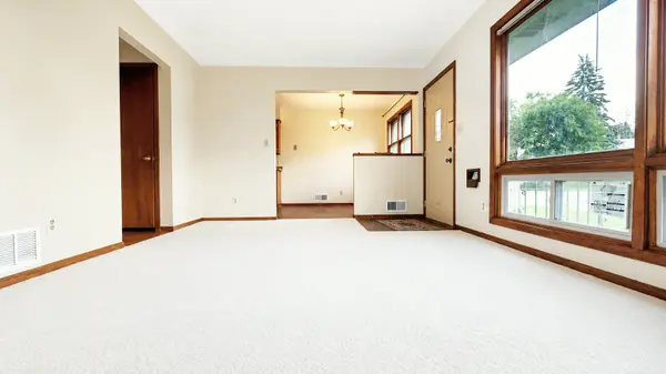 1597 Margaret ST, Saint Paul, MN 55106