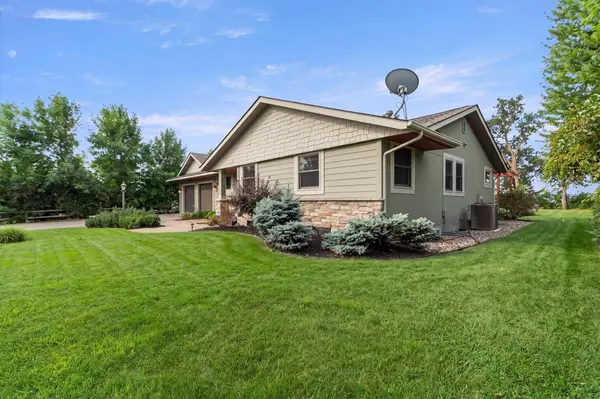 22617 Hole In The Day DR, Nisswa, MN 56468