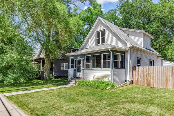 1329 1st AVE N, Fargo, ND 58102