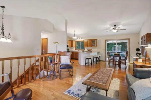 10553 166th ST W, Lakeville, MN 55044