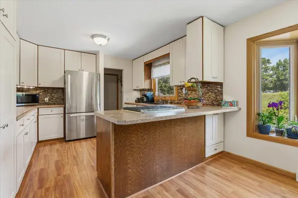 219 5th ST SE, Madelia, MN 56062