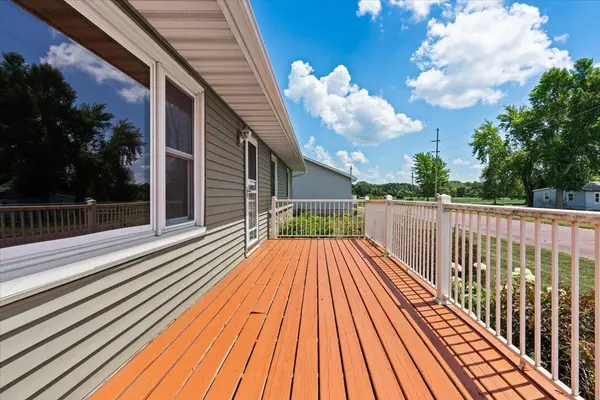219 5th ST SE, Madelia, MN 56062