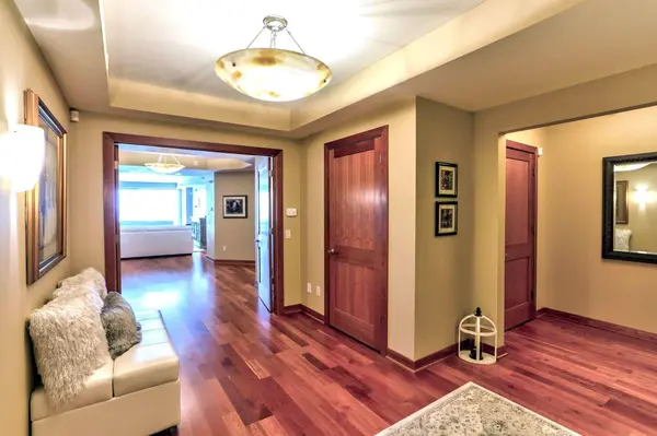 1070 Grandview CT NE #406, Columbia Heights, MN 55421