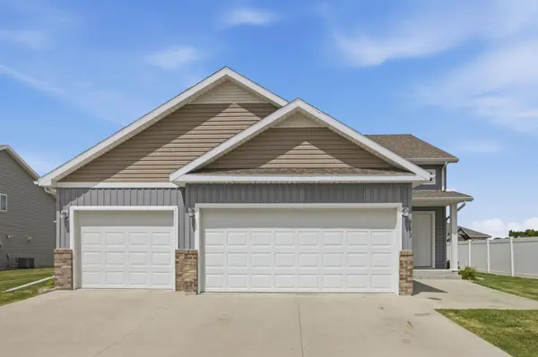 6073 Autumn DR S, Fargo, ND 58104