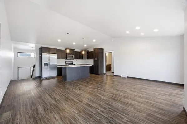 6073 Autumn DR S, Fargo, ND 58104
