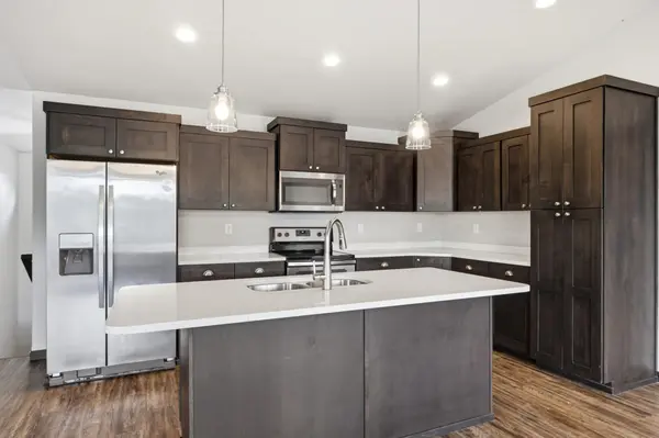 6073 Autumn DR S, Fargo, ND 58104
