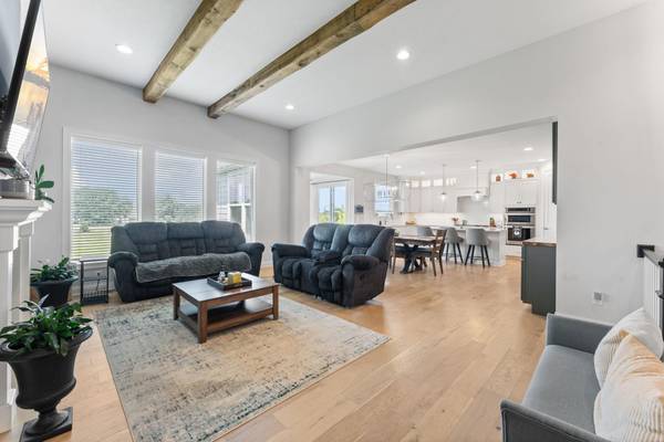 4145 Gable CT, Woodbury, MN 55129