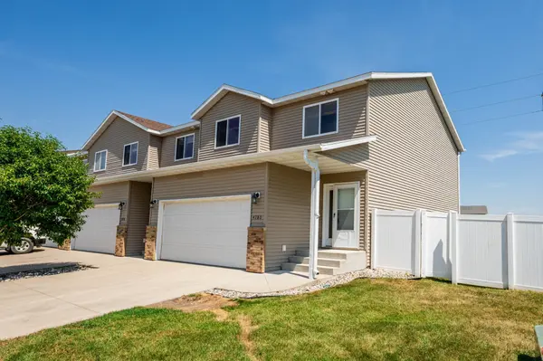 4280 Estate DR S, Fargo, ND 58104
