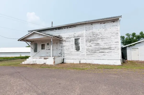 607 Lodi AVE, Cameron, WI 54822