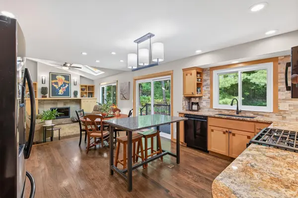 7501 W 84th ST, Bloomington, MN 55438