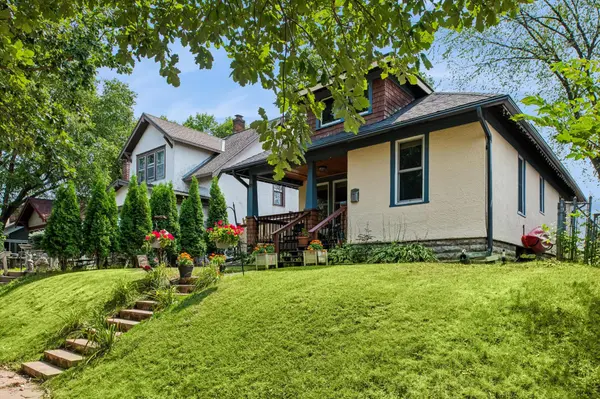 838 Clear AVE, Saint Paul, MN 55106