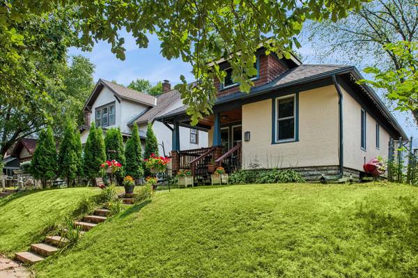 838 Clear AVE, Saint Paul, MN 55106