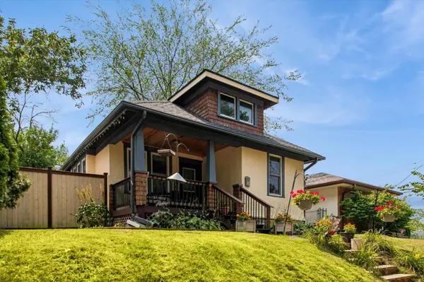 838 Clear AVE, Saint Paul, MN 55106