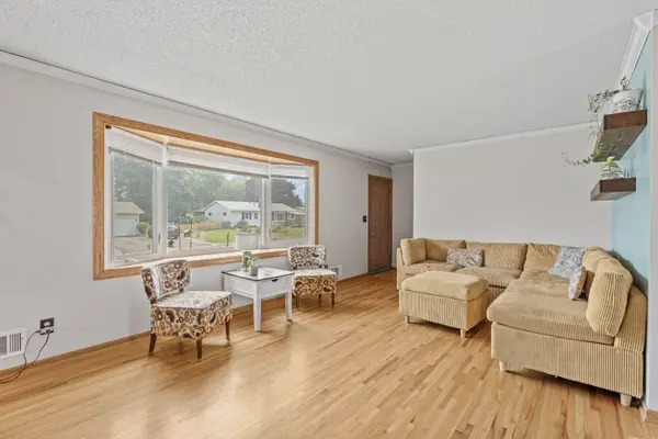 6841 Carmen AVE, Inver Grove Heights, MN 55076