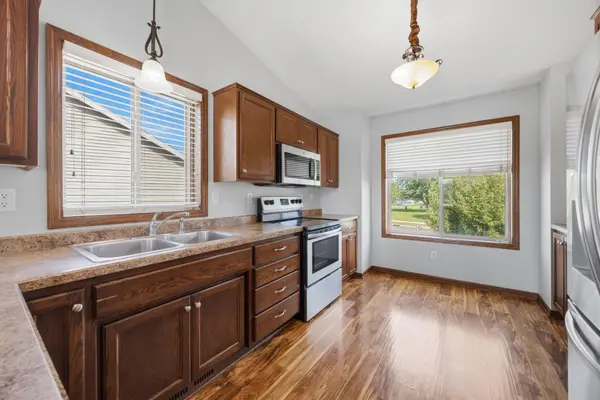 1050 Voyageur ST, Saint Cloud, MN 56303