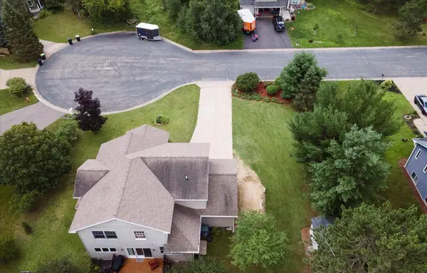 1015 Prairie CIR, Menomonie, WI 54751