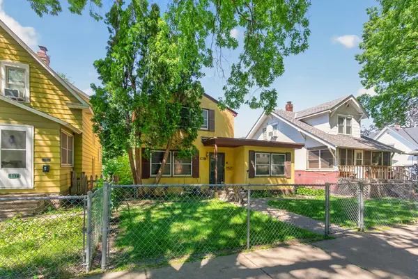 813 Minnehaha AVE W, Saint Paul, MN 55104