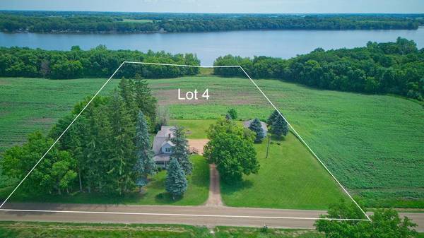 8412 Ingram AVE SW, Howard Lake, MN 55349