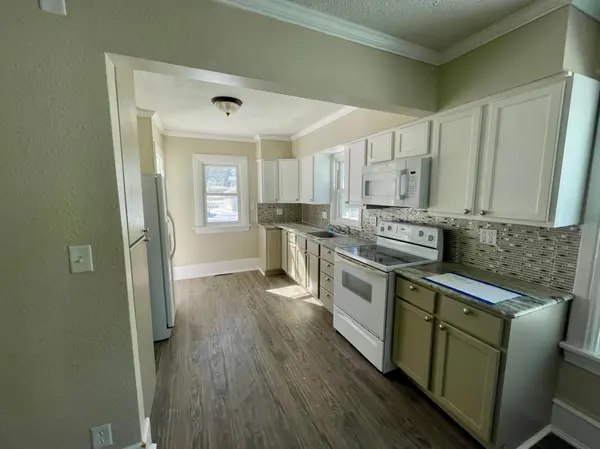 911 W Cavour AVE, Fergus Falls, MN 56537