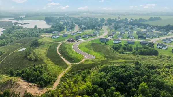 8225 Natures Edge RD, Clear Lake, MN 55319
