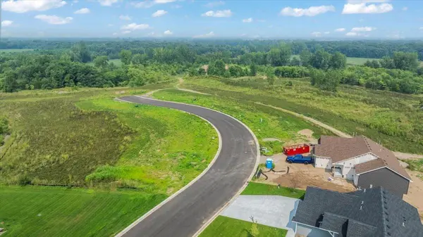 8214 Natures Edge RD, Clear Lake, MN 55319
