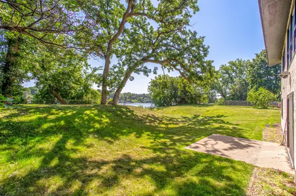 11708 Mississippi DR N, Champlin, MN 55316