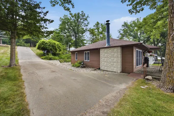 1191 Long Beach DR, Detroit Lakes, MN 56501
