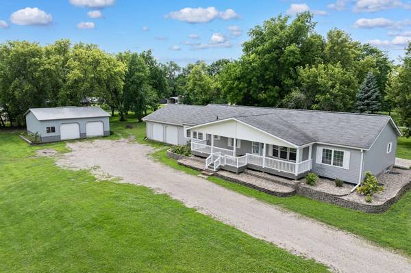 403 W Margaret ST, Fairmont, MN 56031