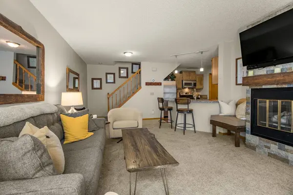 12822 Echo LN, Apple Valley, MN 55124