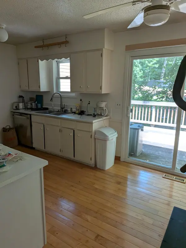3090 Alexander LN, Mound, MN 55364