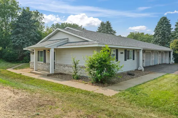 1105 Bartosh LN #1, River Falls, WI 54022