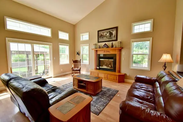 3119 Club View CT, Saint Cloud, MN 56301