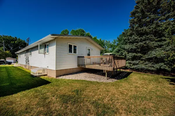 3119-3121 10th AVE N, Fargo, ND 58102