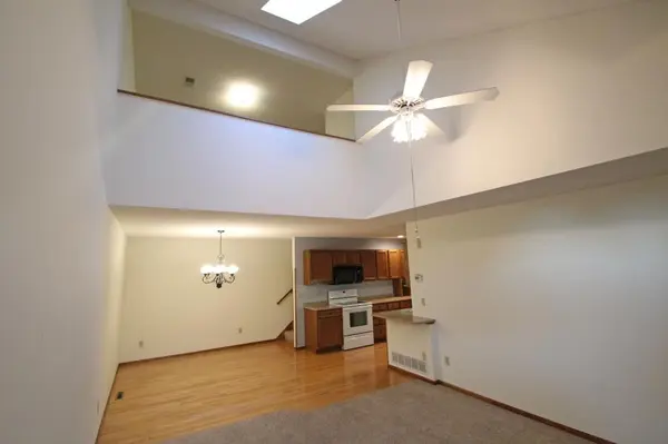 207 Primrose CT, Vadnais Heights, MN 55127