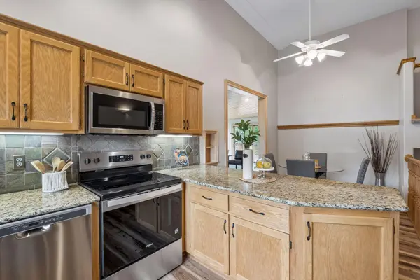 253 Teckla CT, Lino Lakes, MN 55014