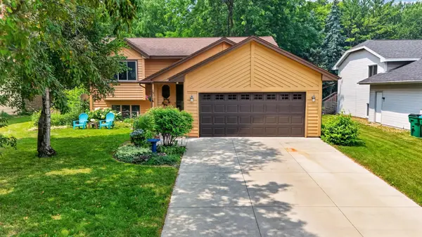 13116 Court PL, Burnsville, MN 55337