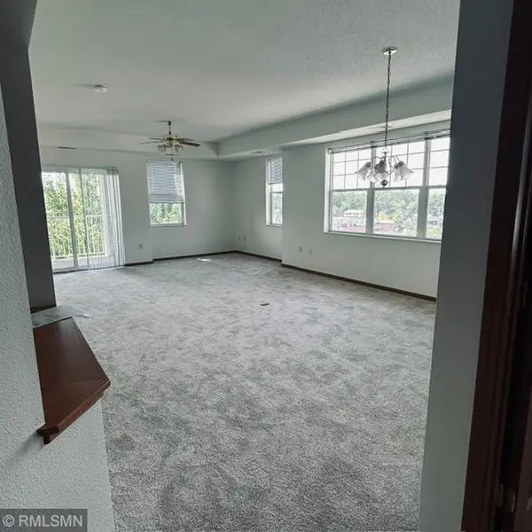 8341 Lyndale AVE S #424, Bloomington, MN 55420