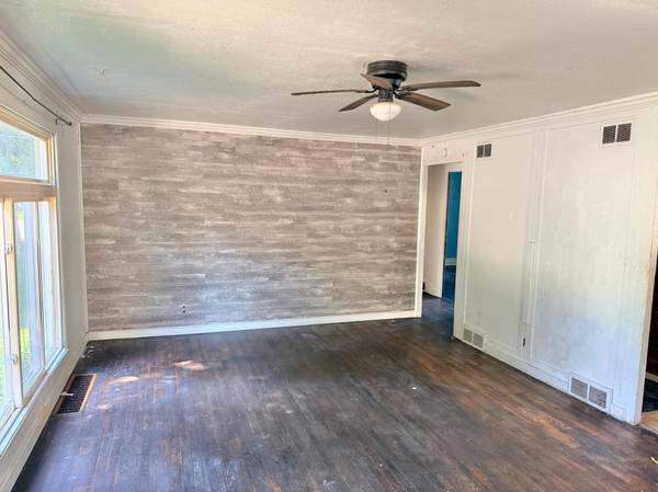 1205 James AVE, Albert Lea, MN 56007