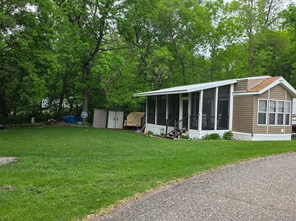 2945 County Road 4 SW #321, Cokato, MN 55321