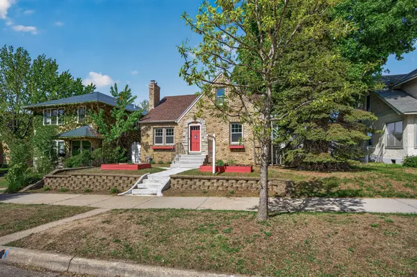 4048 17th AVE S, Minneapolis, MN 55407