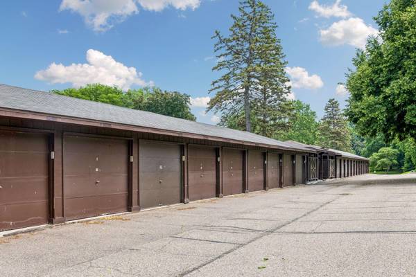 2381 Unity AVE N, Golden Valley, MN 55422