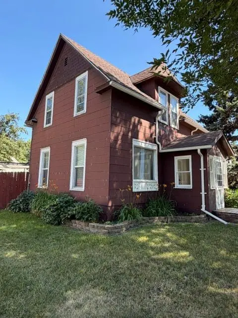 120 4th AVE SE, Mayville, ND 58257