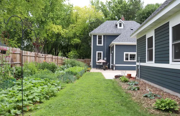 408 N 6th ST, Henderson, MN 56044