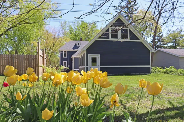 408 N 6th ST, Henderson, MN 56044