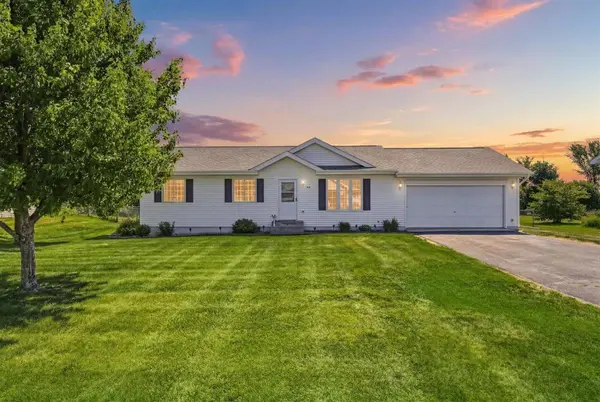 418 Marc ST, Star Prairie, WI 54026