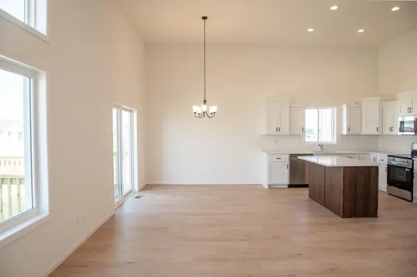 4842 Decorah WAY, Fargo, ND 58104